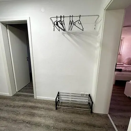 Mit Ausblick - Wlan / Parkplaetze Appartamento Würzburg